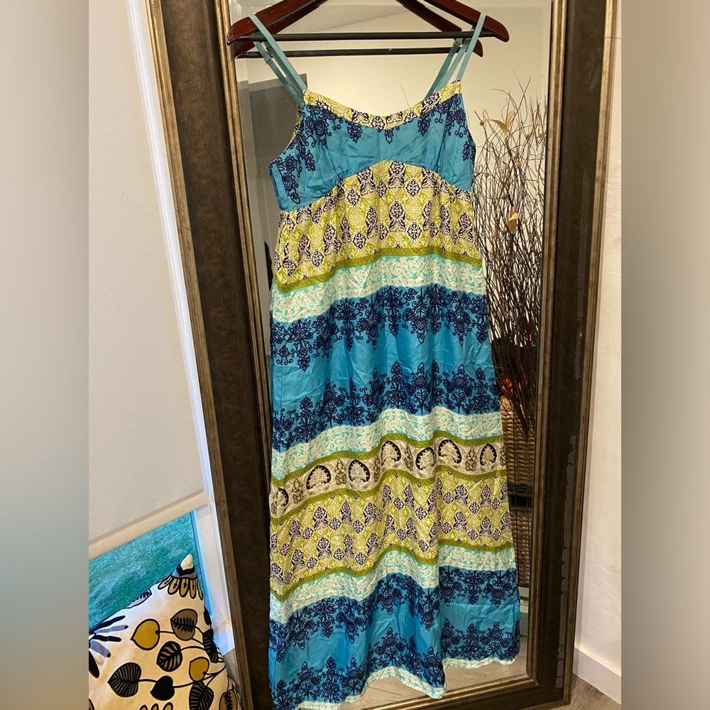 SMALL/PETITE VELVET BY GRAHAM AND SPENCER SILK DRESS